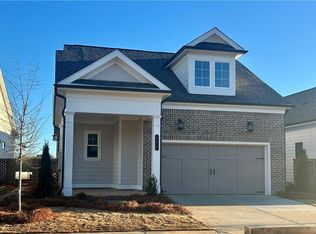 172 Herring Dr, Hoschton, GA 30548