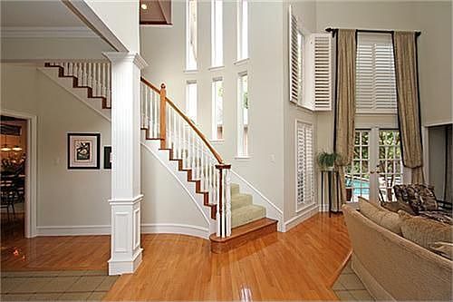 3rd image of 113 Trailwood Ln