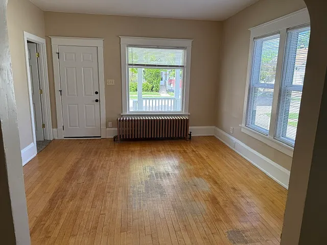 953 W 6th Ave — Photo 11