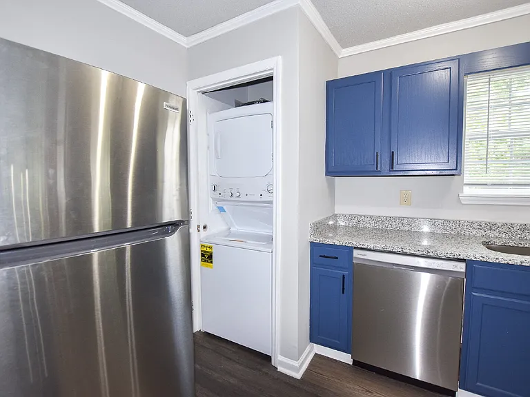 4273 Villas Dr — Photo 7