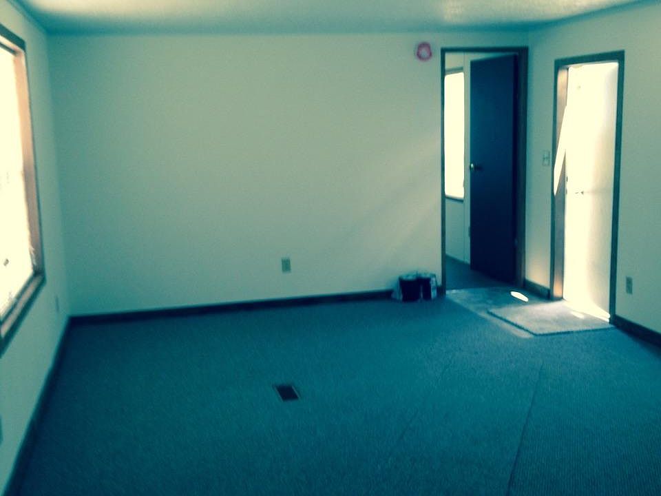 2nd image of 5087 SE 109th St