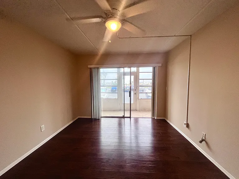 3150 N Harbor City Blvd #143 — Photo 11