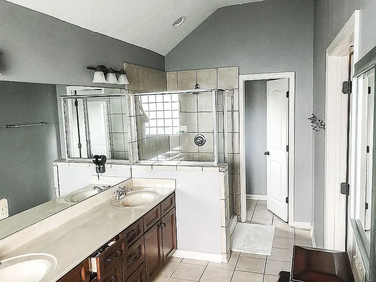 9761 Silver Bell Ct — Photo 23