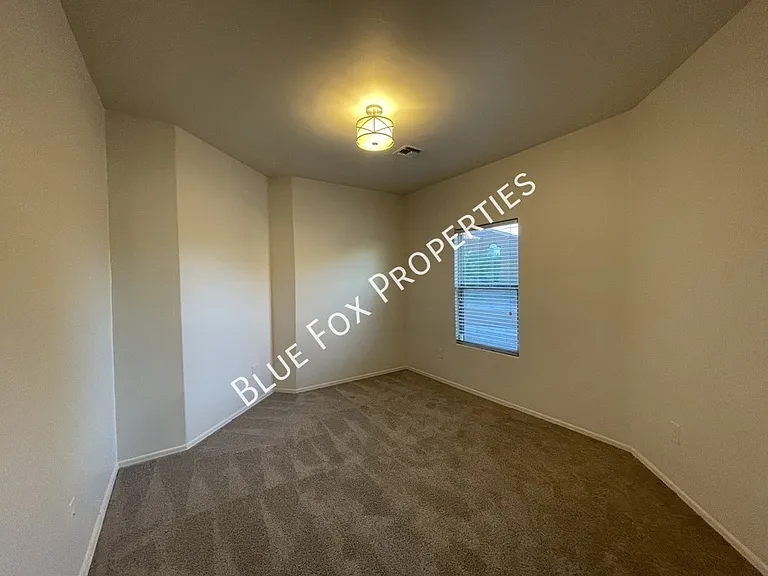 8721 N Black Pine Dr — Photo 11