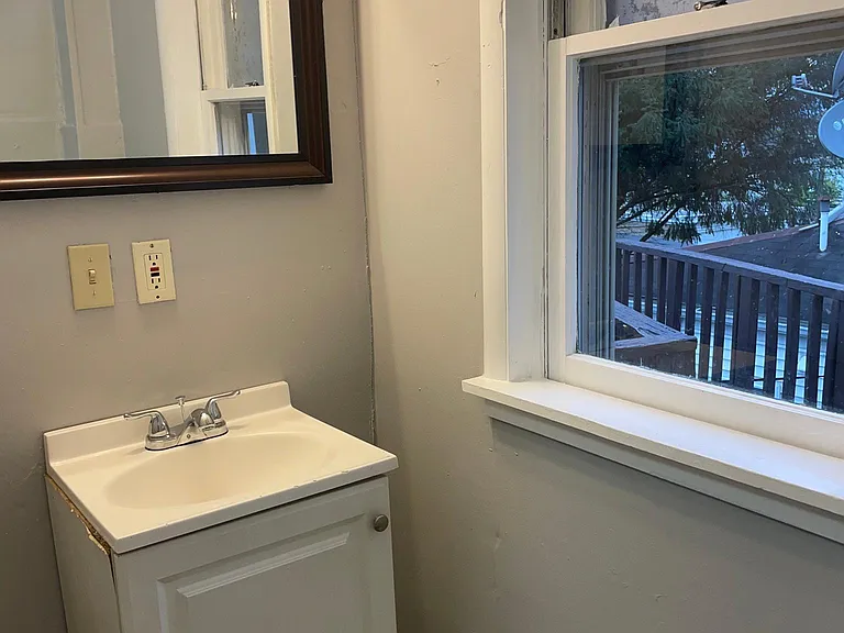 1325 Washington St #2 — Photo 30