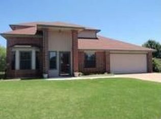 1000 Earl A Rodkey Dr, Edmond, OK 73003
