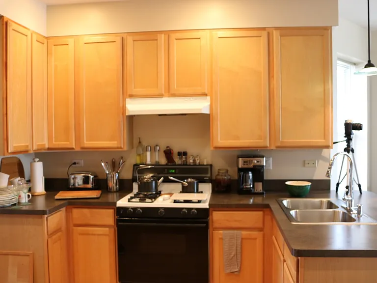 Kitchen area - pic 2