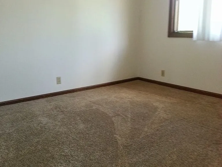 5203 Huntington Ave — Photo 8