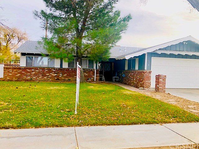 1st image of 634 W Avenue J11