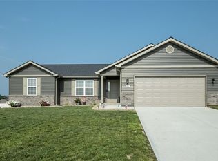 607 Gandalf Ln, Wright City, MO 63390