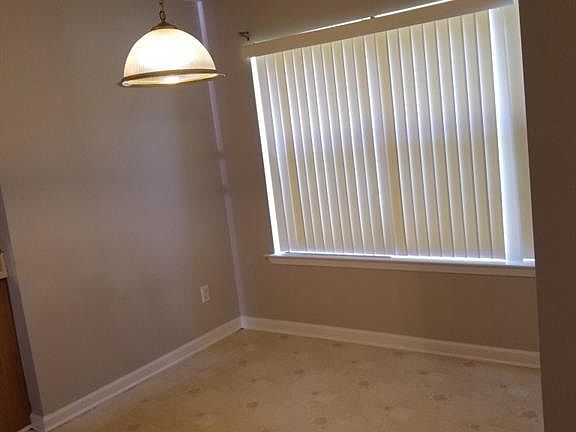 5th image of 245 Toffee Ct