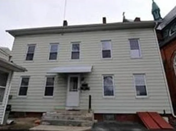 25 North St. (#*), 25 North St Unit 2R, Ware, MA 01082