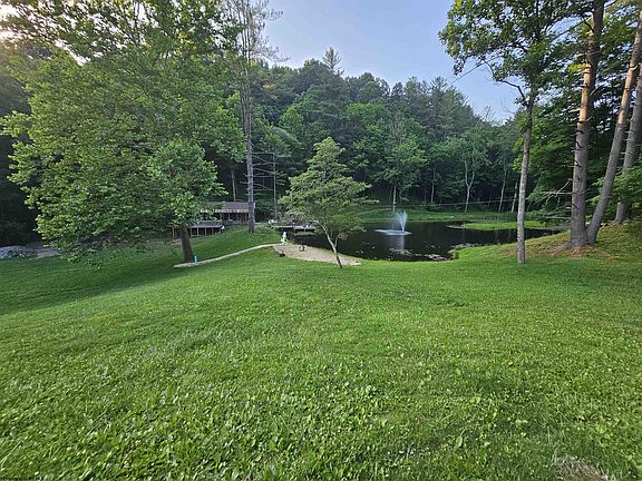 2nd image of 133 Forest Ln