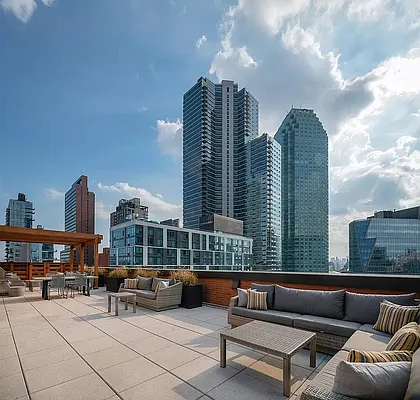 Rented by Modern Spaces | media 13