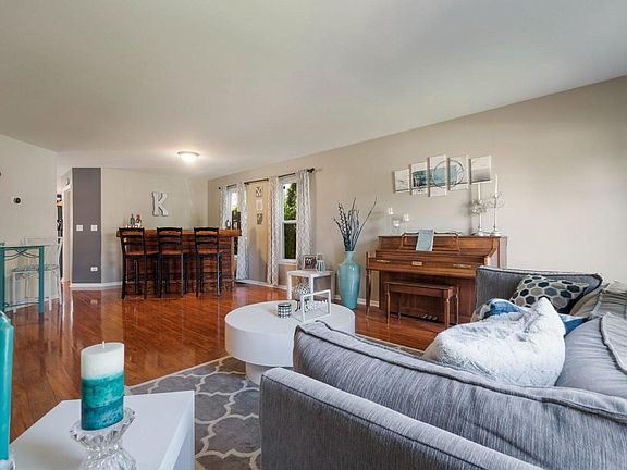 5th image of 1009 Bayhill Ln