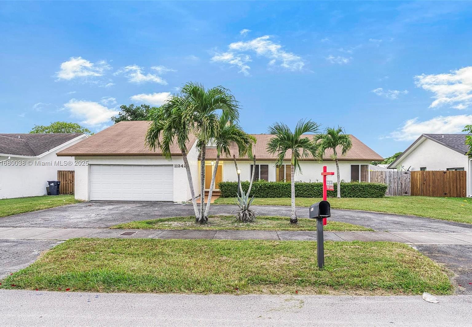 売約済 11242 SW 129th Ct, Miami, FL 33186 | Zillow