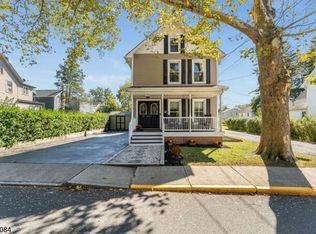 15 W Johnston St, Washington Boro, NJ 07882