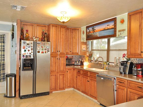 BEAUTIFUL KITCHEN