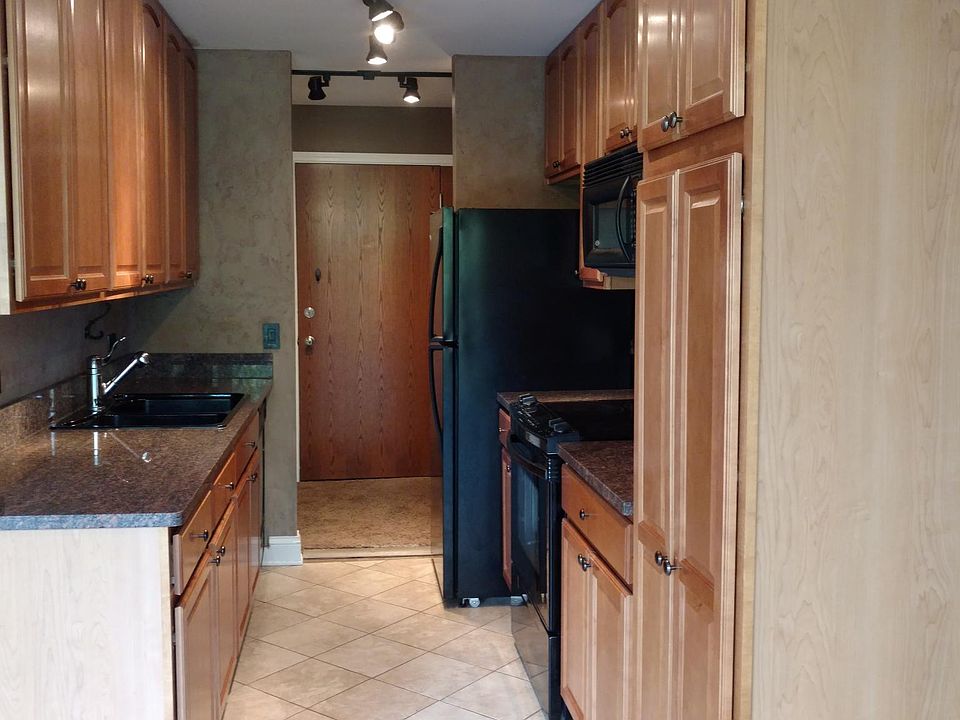 1st image of 6010 Oakwood Dr APT 2H