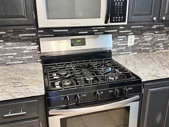 5th image of 6324 NW Taylor Ave