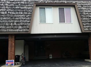 16 Cour Saint Tropez, Palos Hills, IL 60465