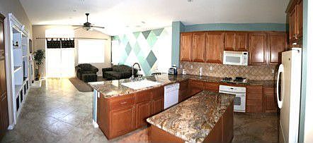 Kitchen/Family Room