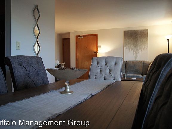5th image of 191 Crestmount Ave APT 6