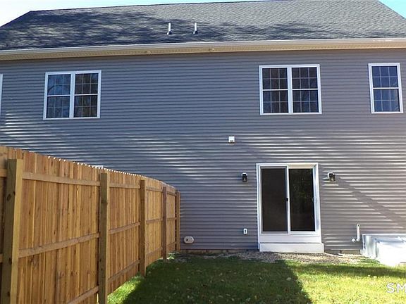 3rd image of 33 Maple Ave #B