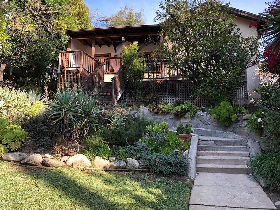 1st image of 335 Mount Washington Dr