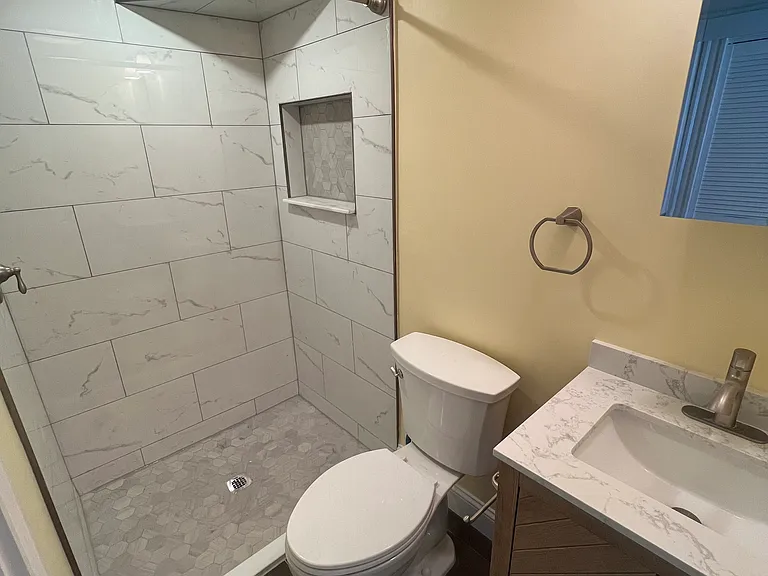 44 Bettinson Ave — Photo 5
