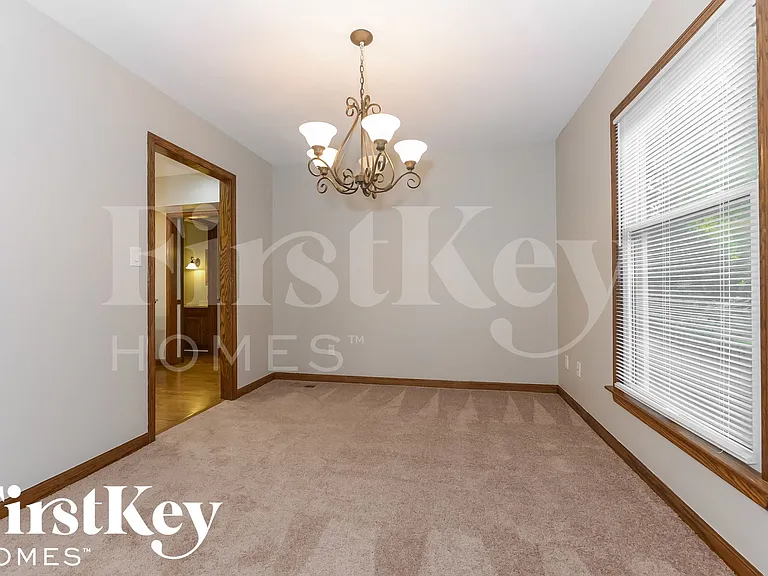 5817 N Indiana Ave — Photo 4