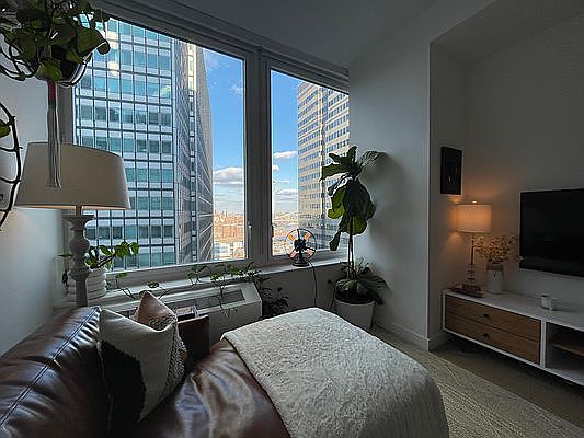 4th image of 180 Water St APT 2111