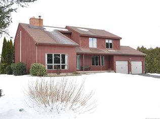 15 Harris Rd, Avon, CT 06001