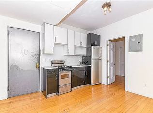 174 S 3rd St #32, Brooklyn, NY 11211