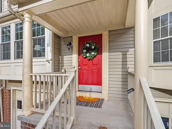 18639 Clovercrest Cir, Olney, MD 20832