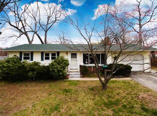 27 Ivy St, West Warwick, RI 02893