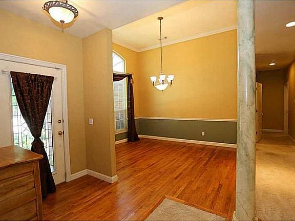 4th image of 4302 W Worthington Dr