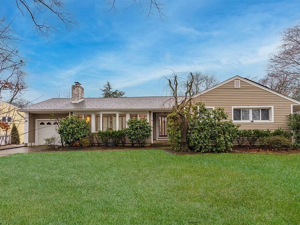 18 Old Town Lane, Halesite, NY 11743 Zillow