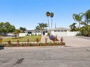 2425 Bowdoin Pl, Costa Mesa, CA 92626