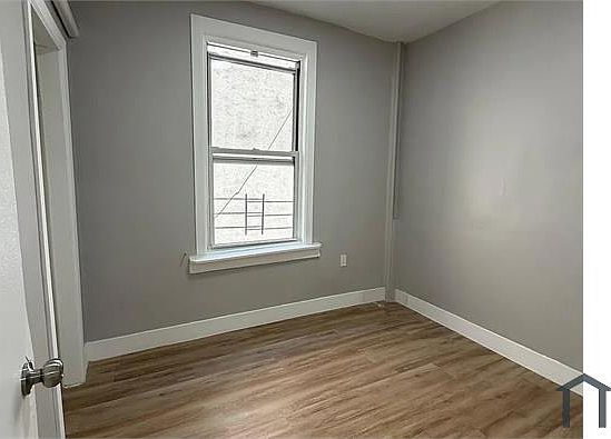 5th image of 1151 Grant Ave