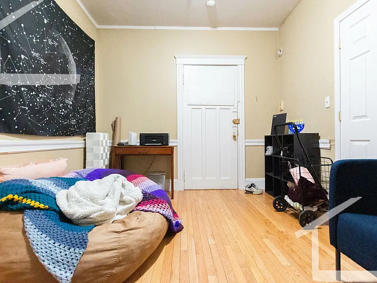30 Egmont St #9 — Photo 3