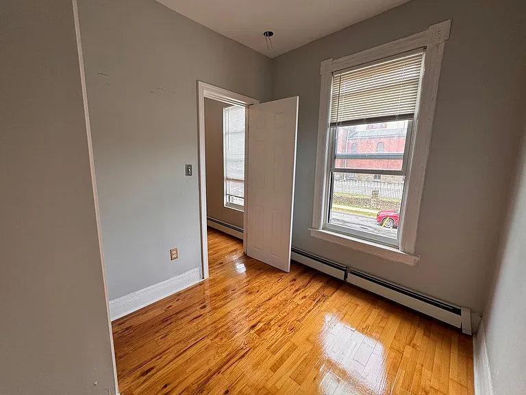 39 Avoca St #2 — Photo 6