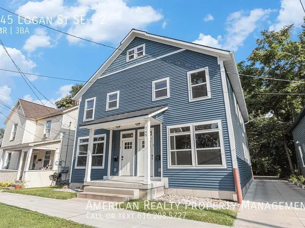745 Logan St SE, Grand Rapids, MI