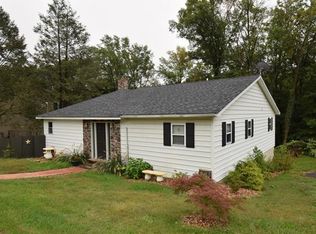 2256 Hillside Rd, Slatington, PA 18080