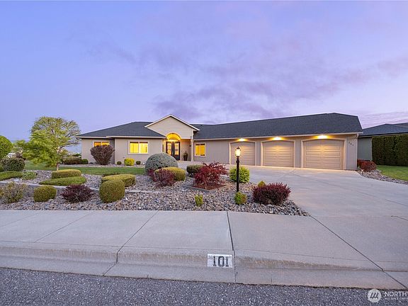 3rd image of 101 Westview Drive