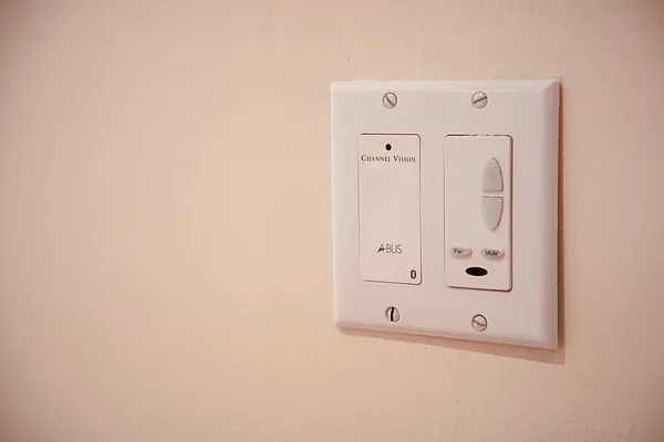 Rented by Blip LLC | media 27