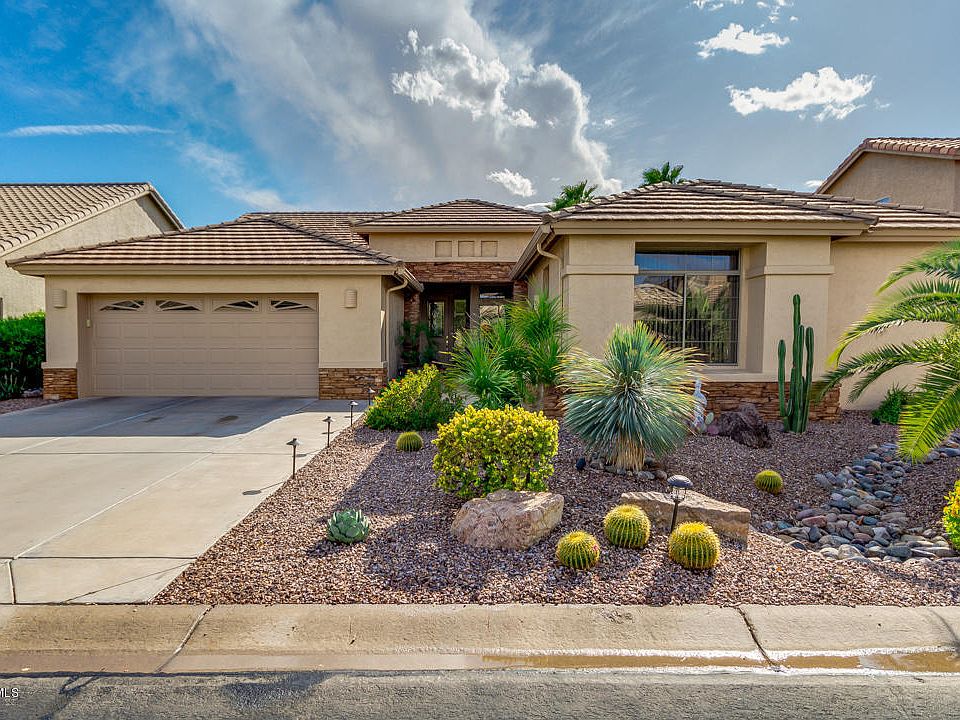 1st image of 24118 S Lakeway Cir NE