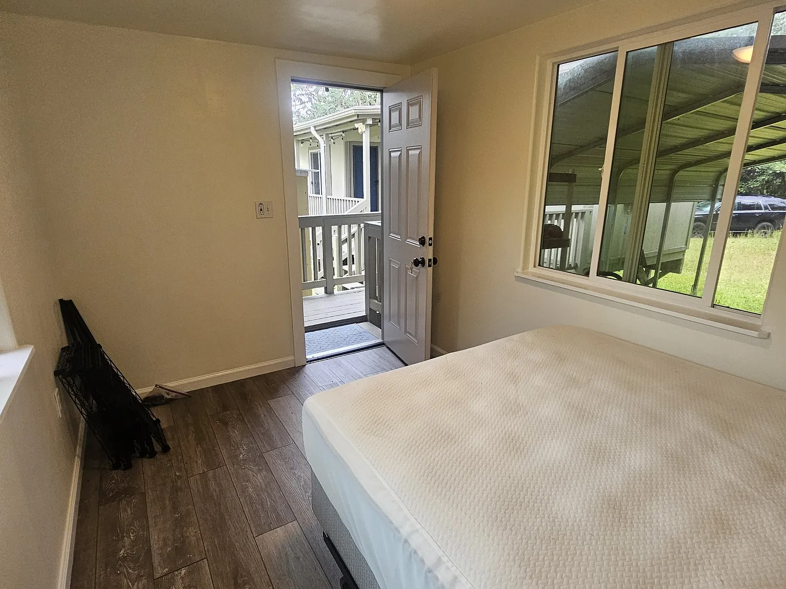 Murphy - 15-2048 18th Avenue - 1 — Photo 2