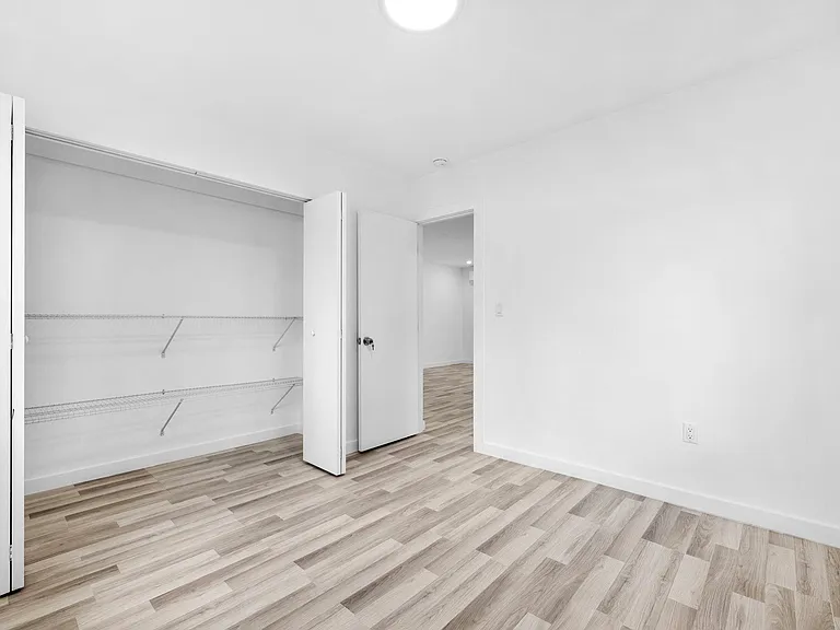 112 SW 11th Ave #3 — Photo 12