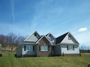 453 Deer Park Dr NE, New Philadelphia, OH 44663
